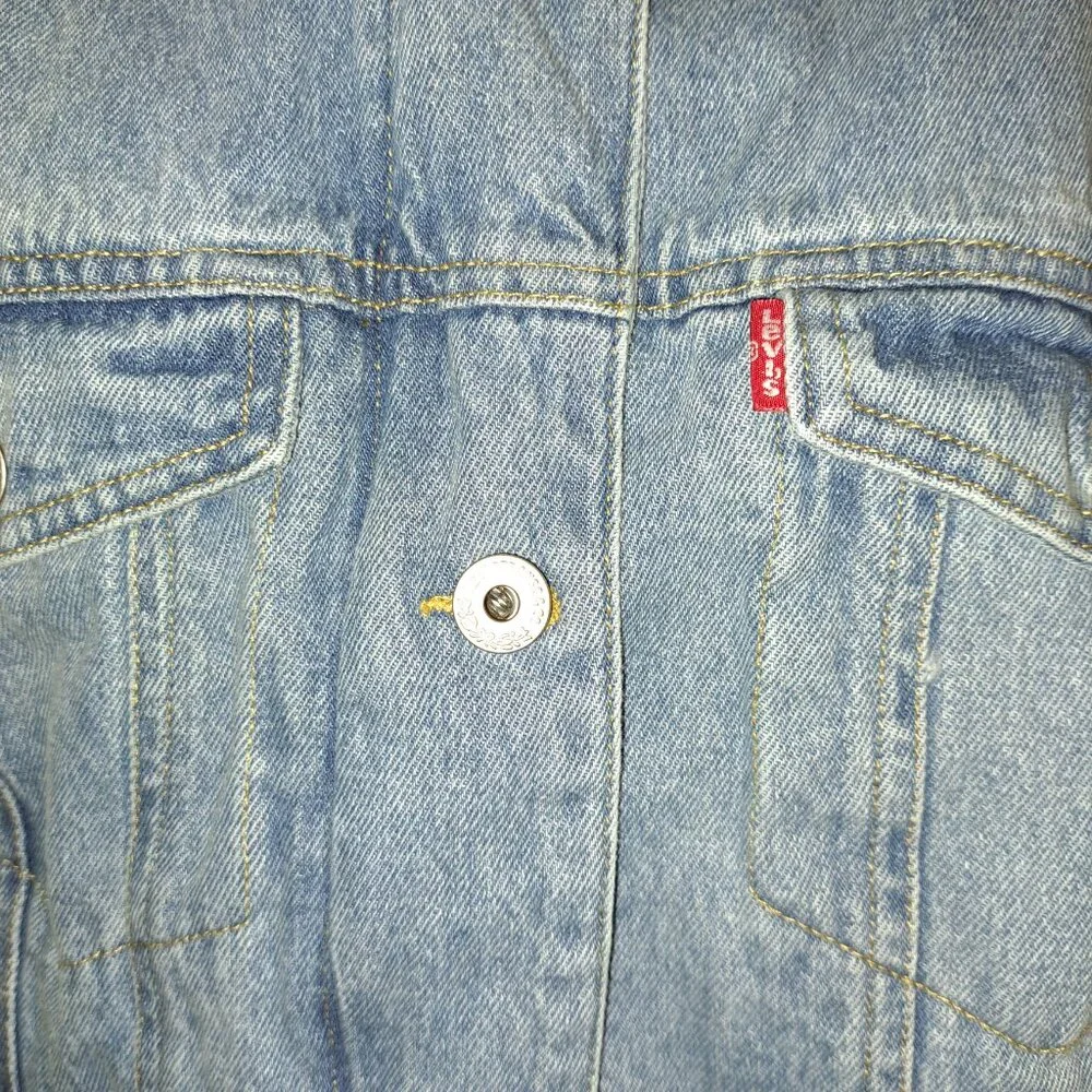 Levi Strauss &CO. Light-Wash Collarless, Denim Trucker Jacket - Picture 8 of 14